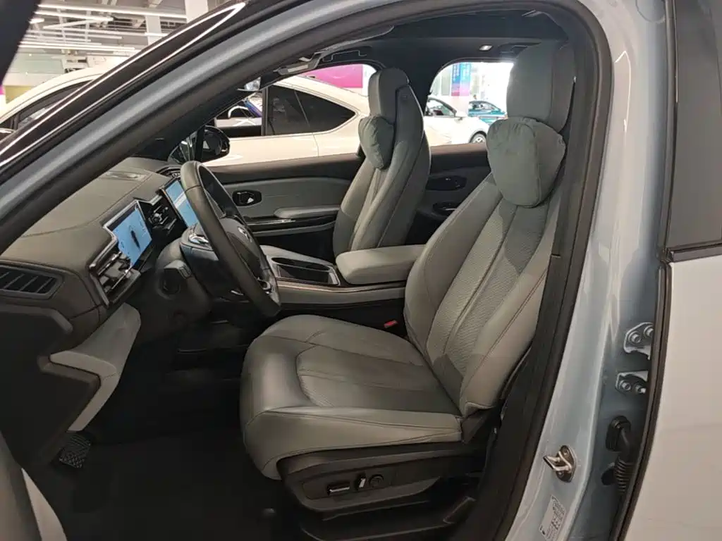 NIO ES6 — миниатюра 15