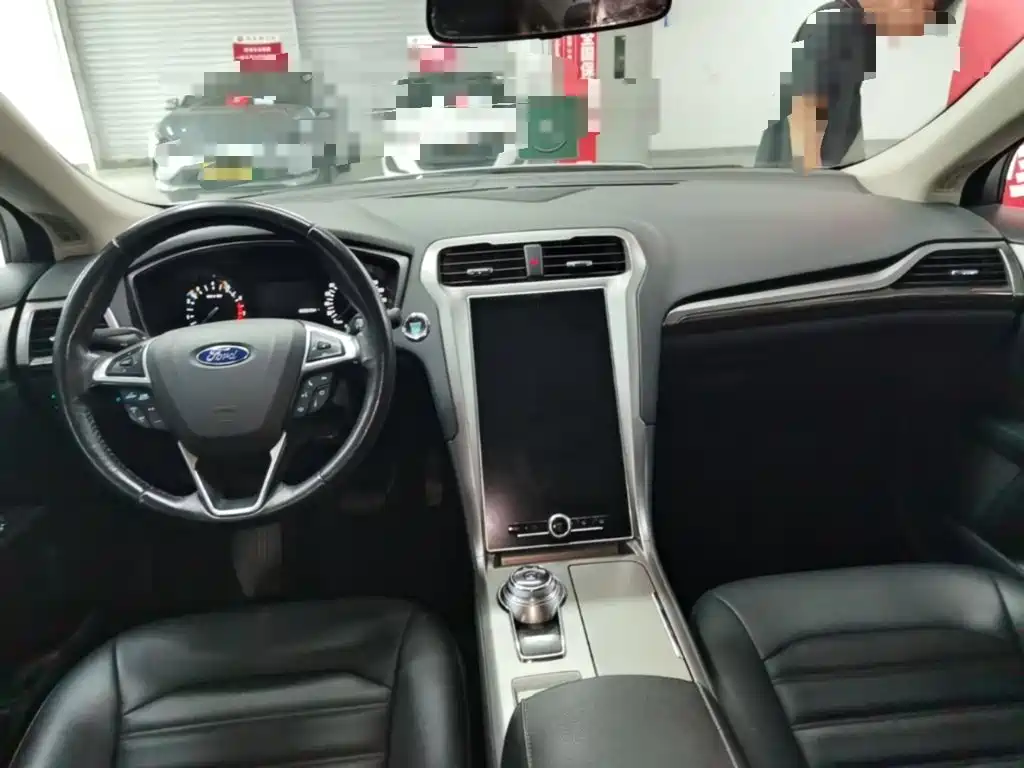 Ford Mondeo — миниатюра 10
