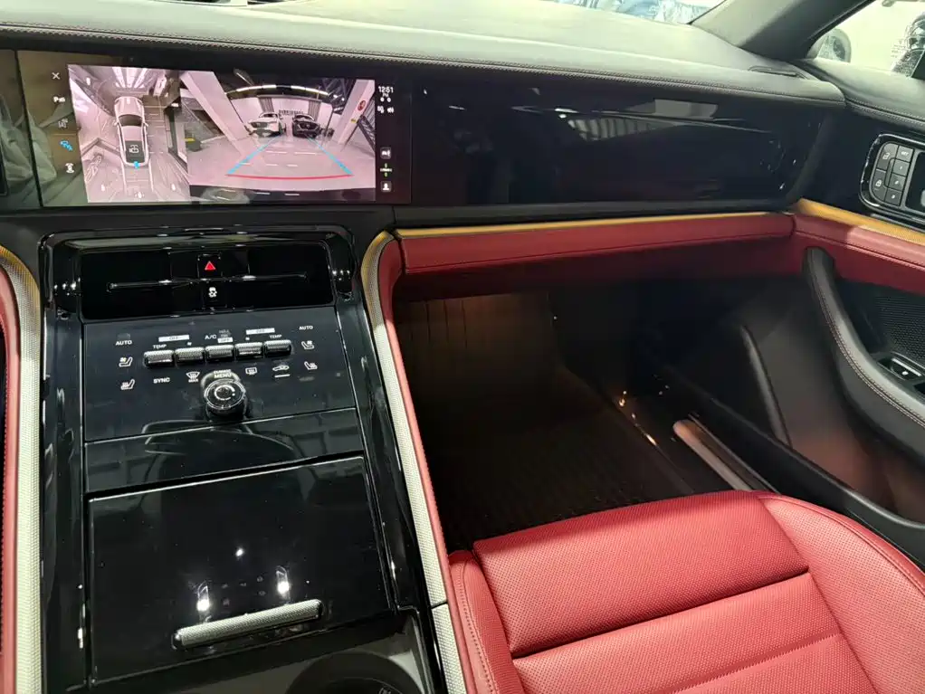 Porsche Panamera — миниатюра 12