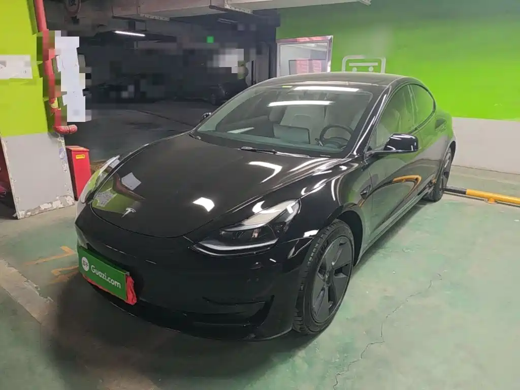 Tesla Model 3 — миниатюра 2