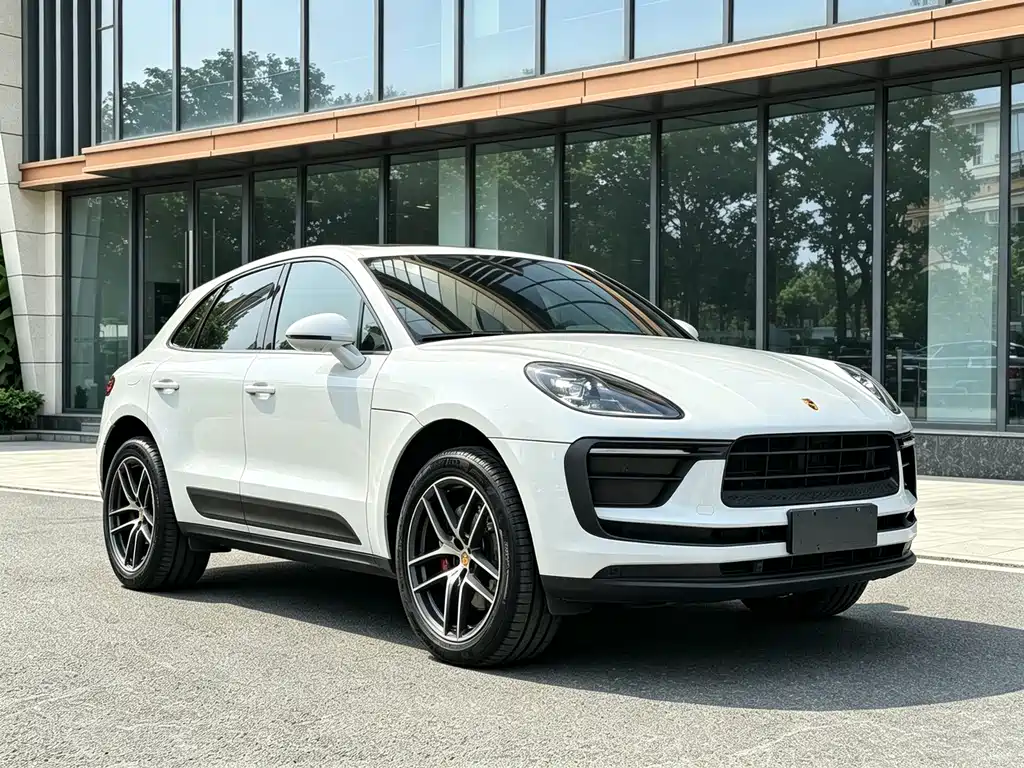 Porsche Macan — миниатюра 3