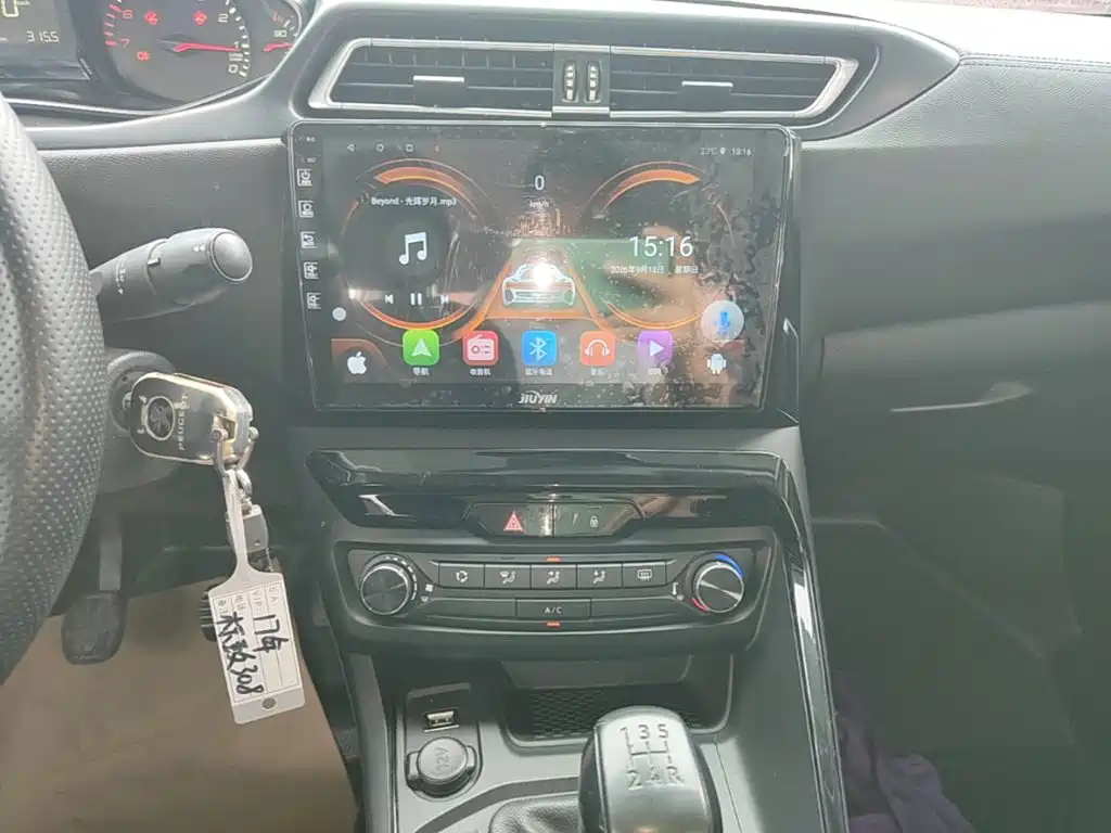 Peugeot 308 — миниатюра 13