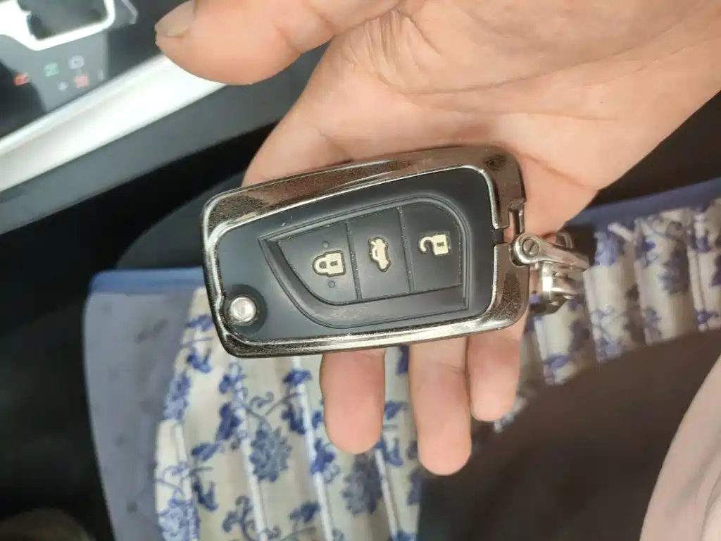 Toyota Corolla — миниатюра 12
