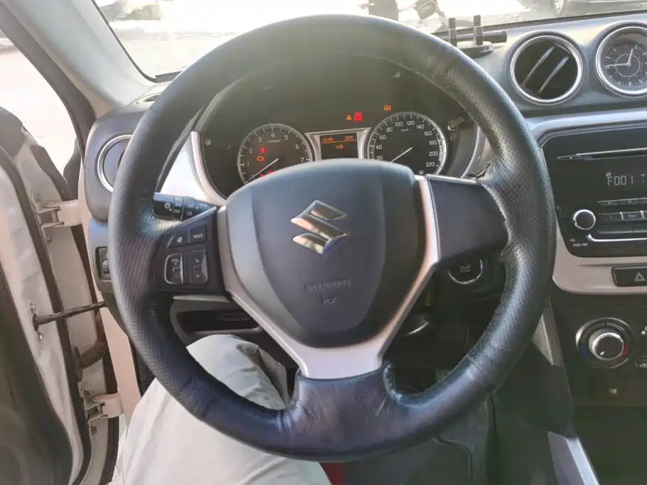 Suzuki Vitara — миниатюра 15
