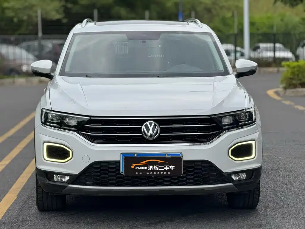 Volkswagen T-Roc — миниатюра 2
