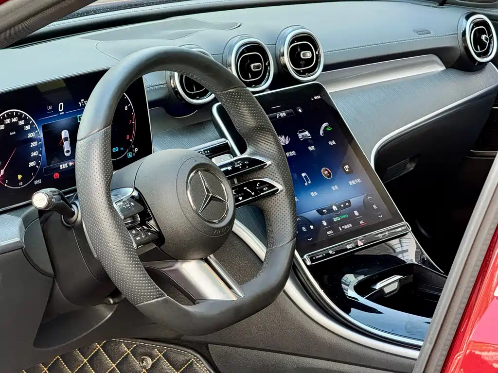 Mercedes-Benz C-Class — миниатюра 6