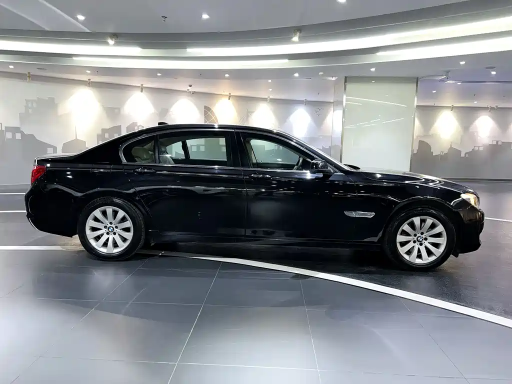 BMW 7 Series 7 2009 740Li Lead