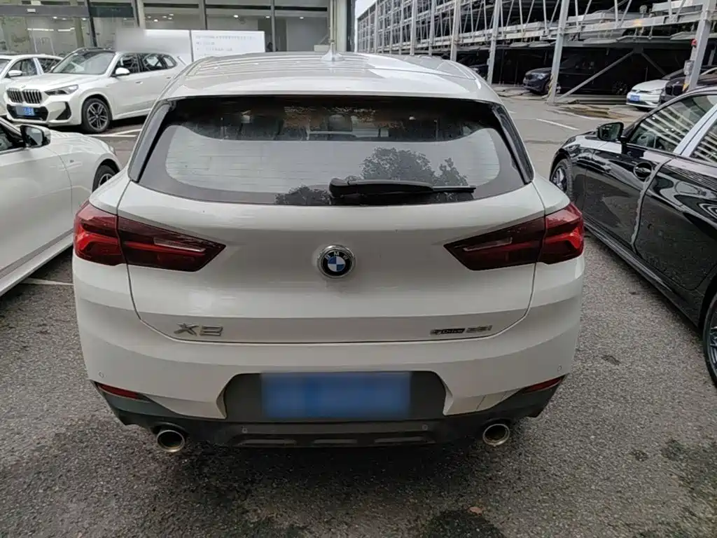BMW X2 2023 sDrive25i M