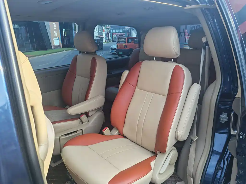 Buick GL8 — миниатюра 4