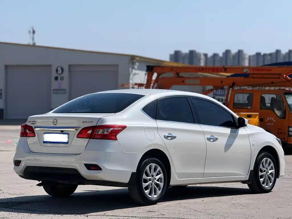 Nissan Sylphy — миниатюра 9