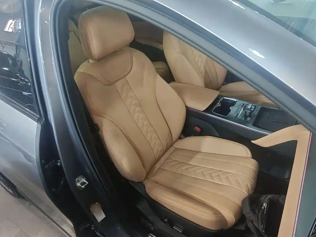 BYD L DM-i — миниатюра 25