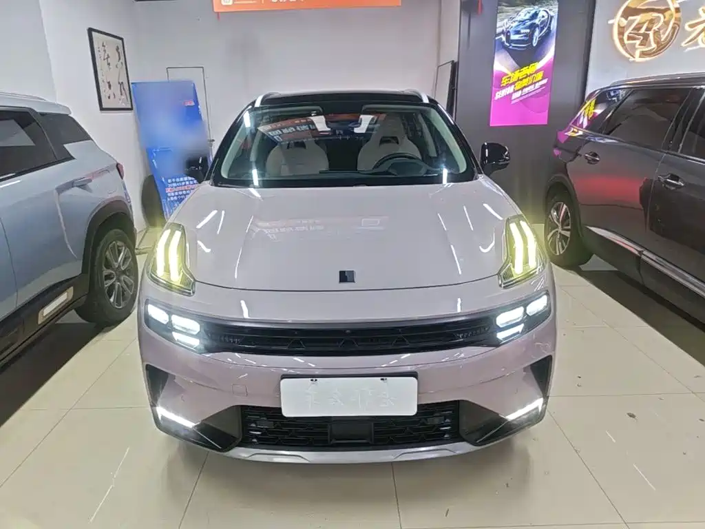 Lynk & Co 06 — миниатюра 3
