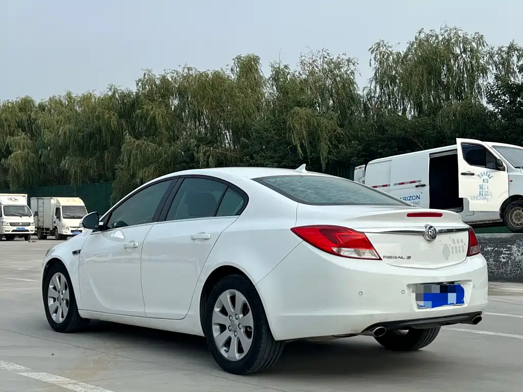 Buick Regal — миниатюра 6
