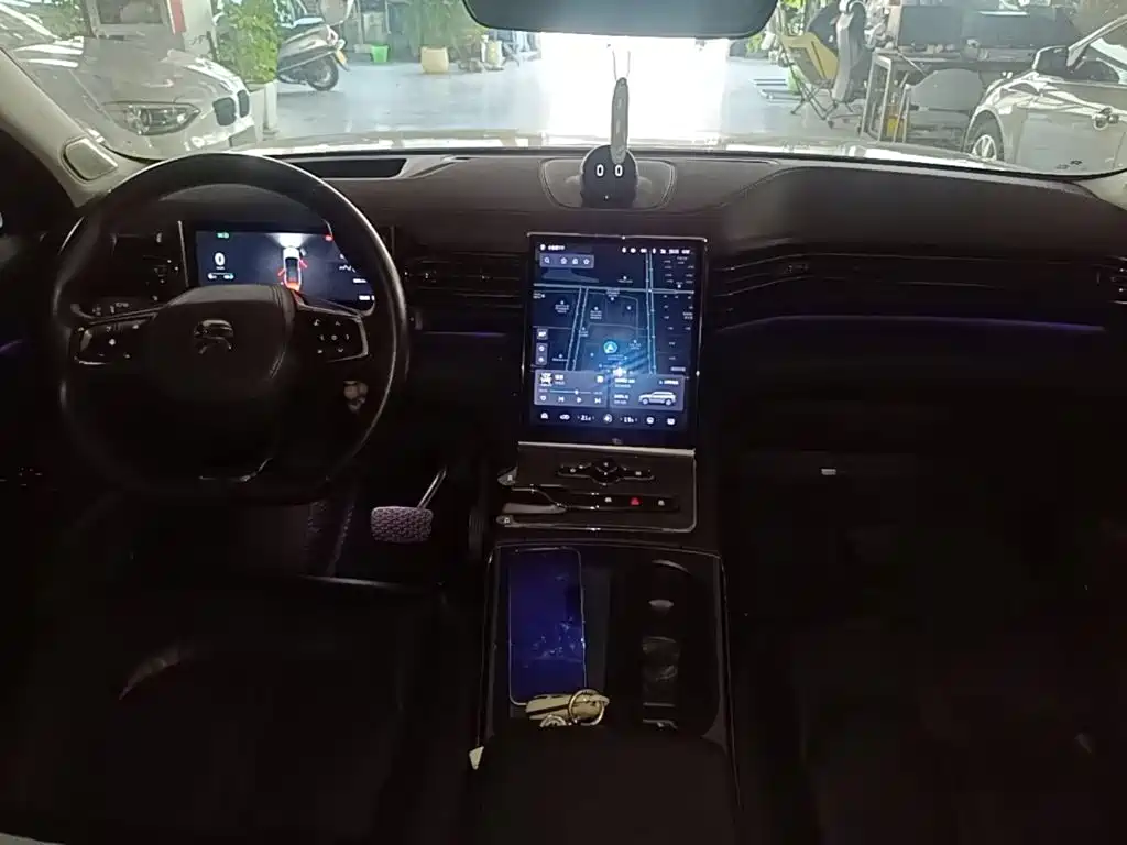 NIO ES6 — миниатюра 10