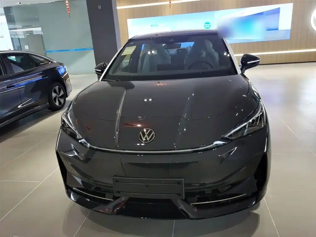 Volkswagen 06 2025 Pure