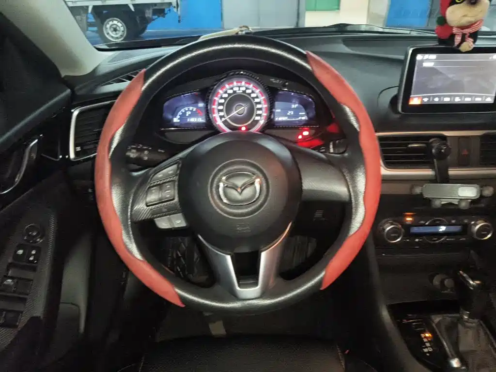 Mazda 3 Axela — миниатюра 3