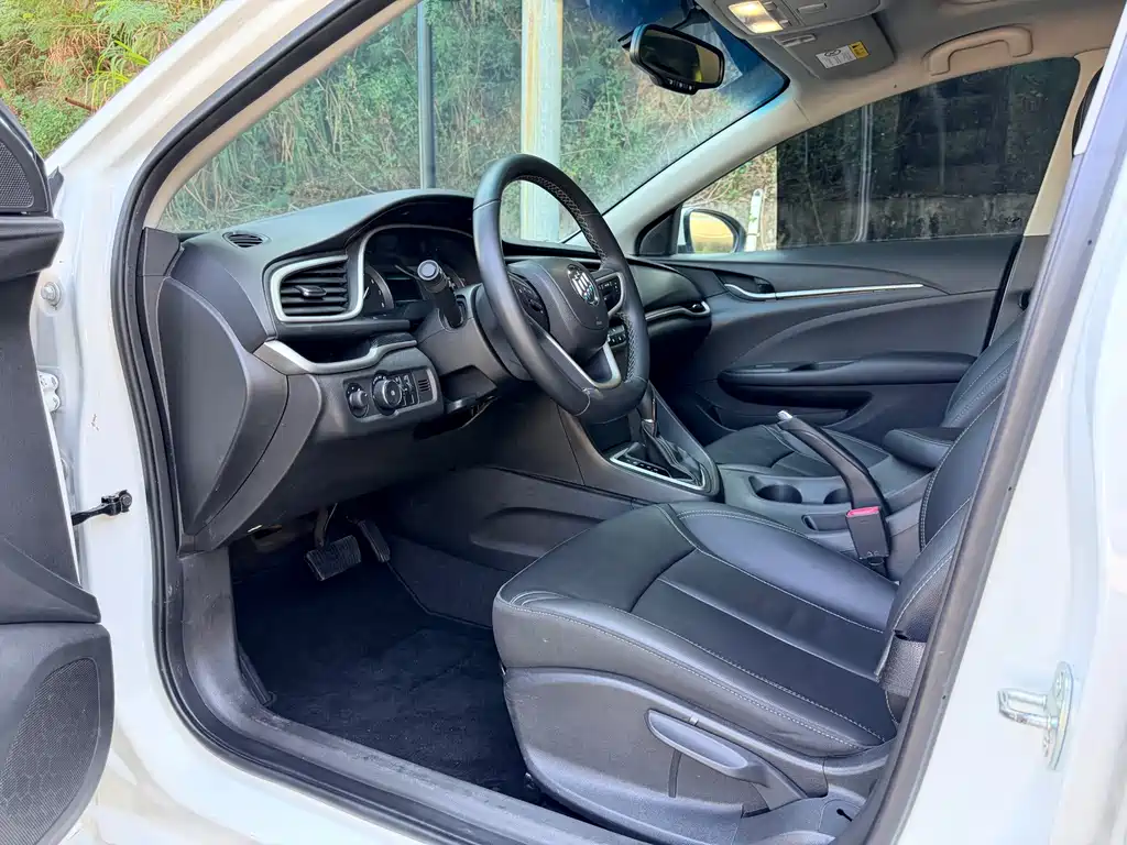 Buick Excelle — миниатюра 9