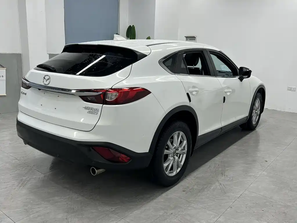 MAZDA CX 4