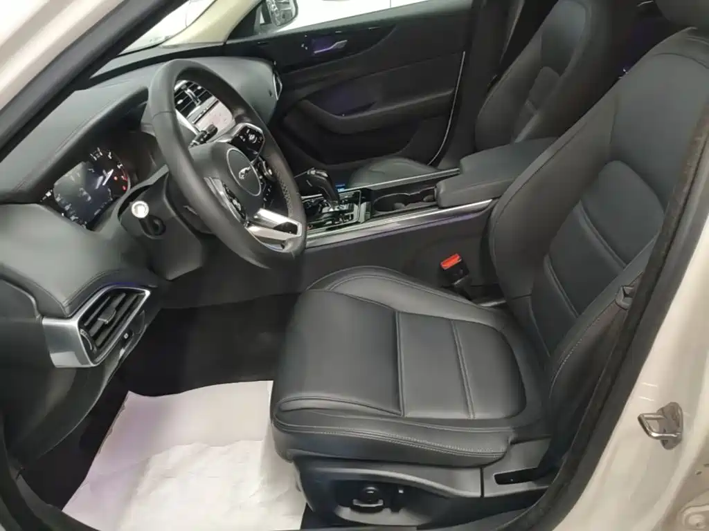 Jaguar XEL — миниатюра 15