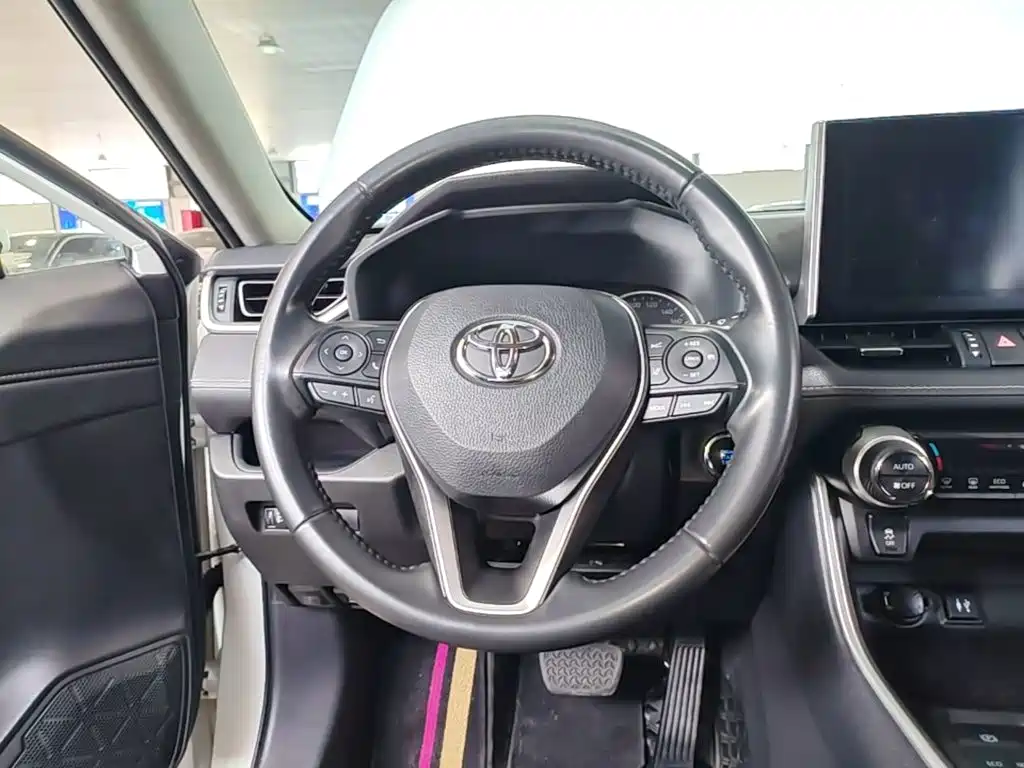 Toyota Wildlander — миниатюра 11
