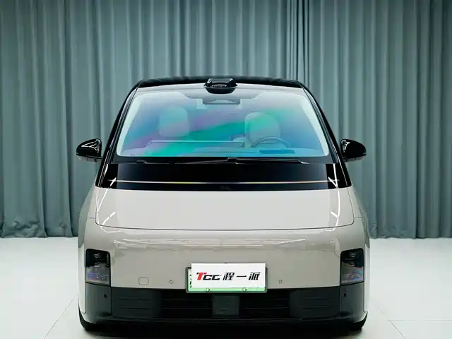 Li Auto IDEAL MEGA 2025