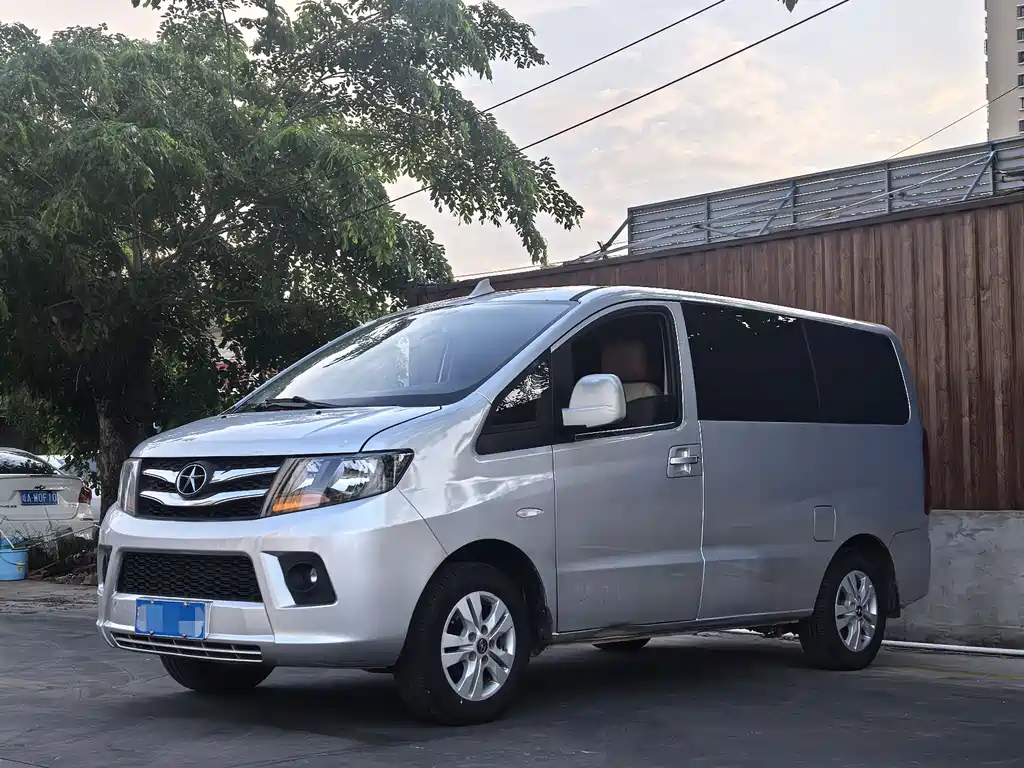 JAC Refine Refine M3 2015