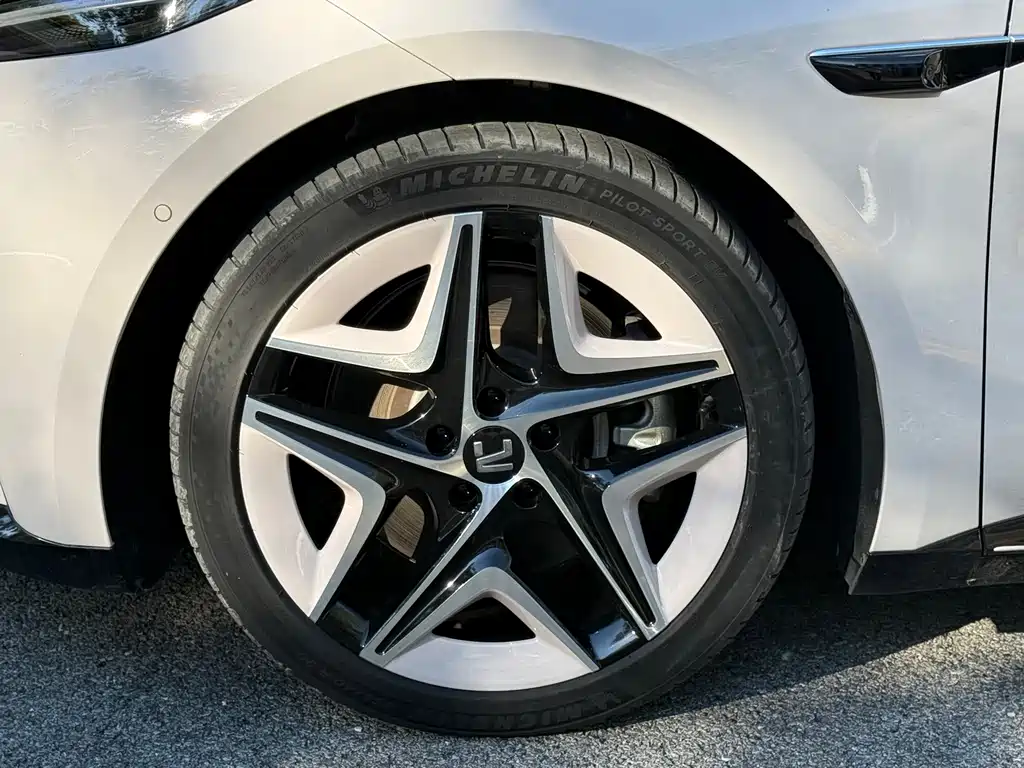 Roewe Feifan F7 — миниатюра 5