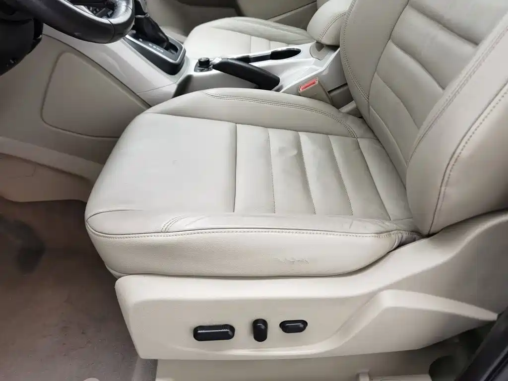 Ford Kuga — миниатюра 20