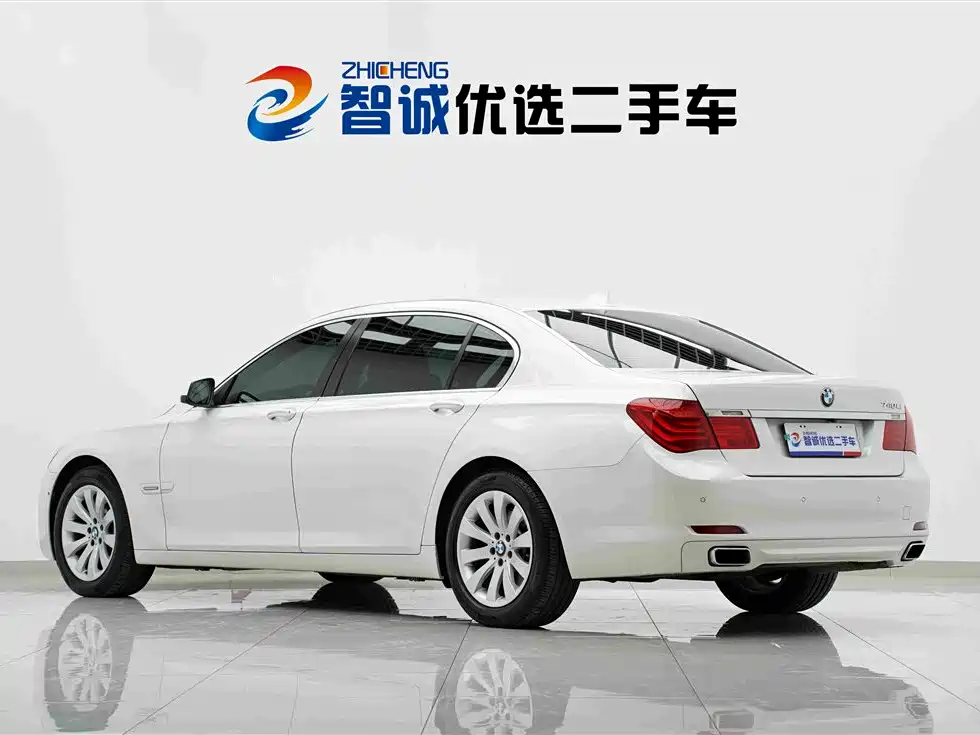 BMW 7 Series — миниатюра 44