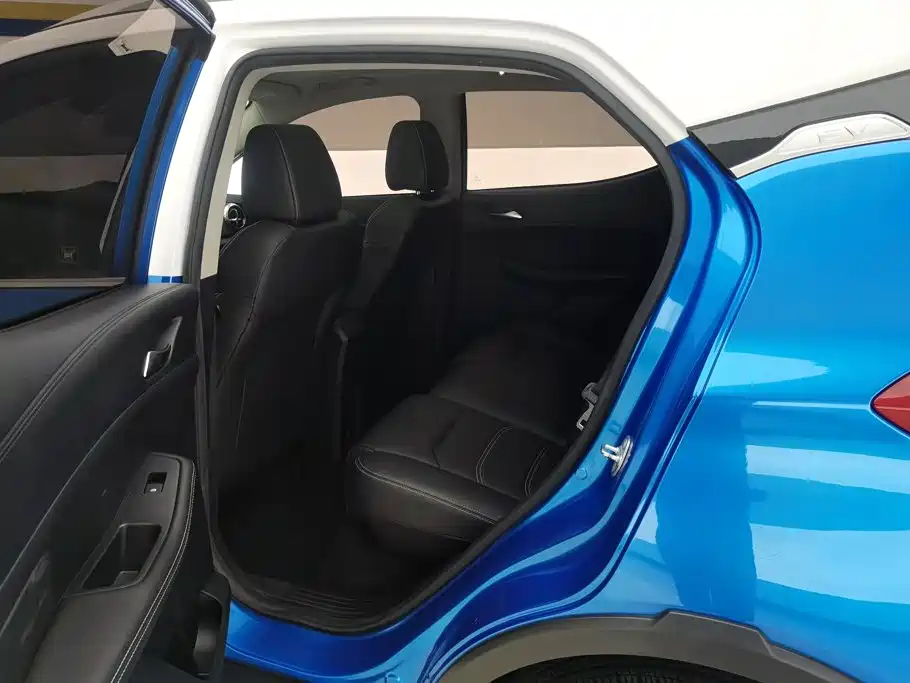 BYD Yuan EV — миниатюра 11