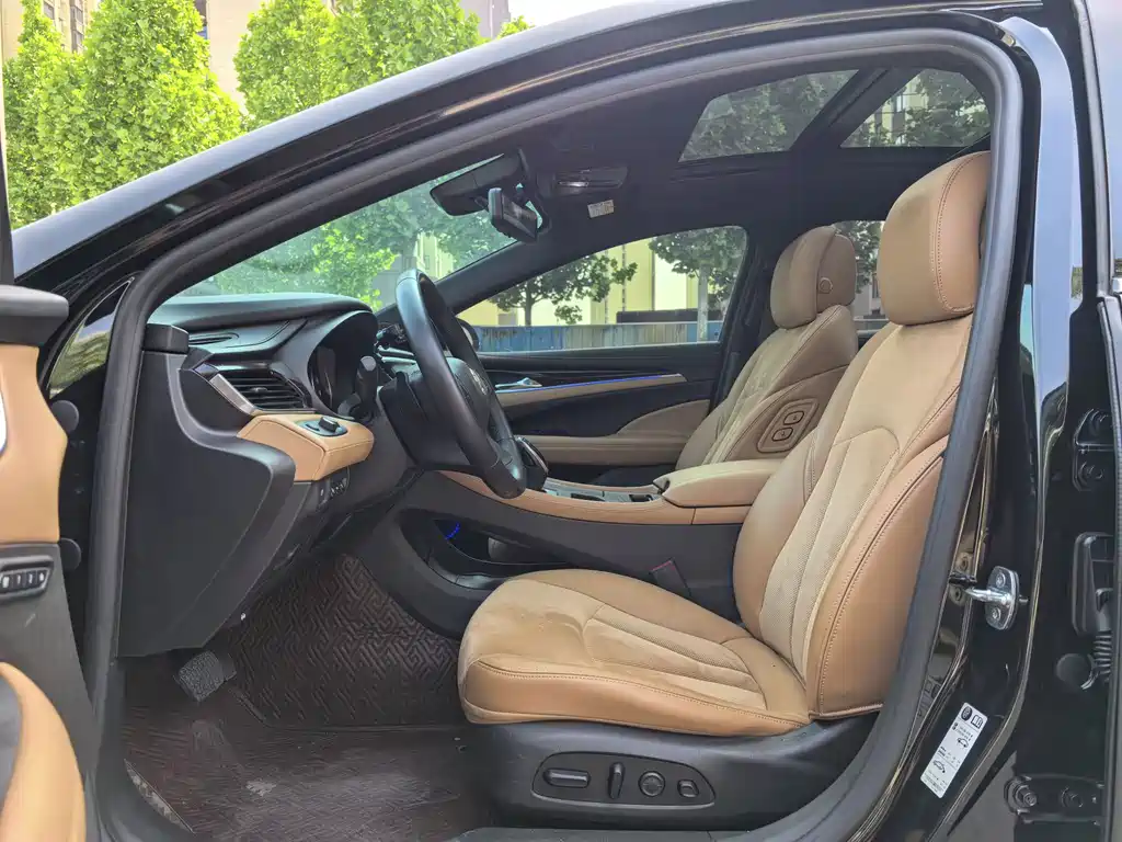 Buick LaCrosse — миниатюра 12