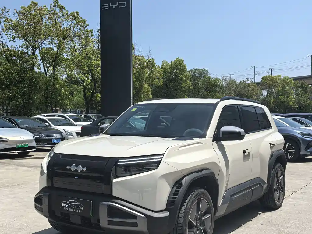 Fang Cheng Bao Titanium 3 2025