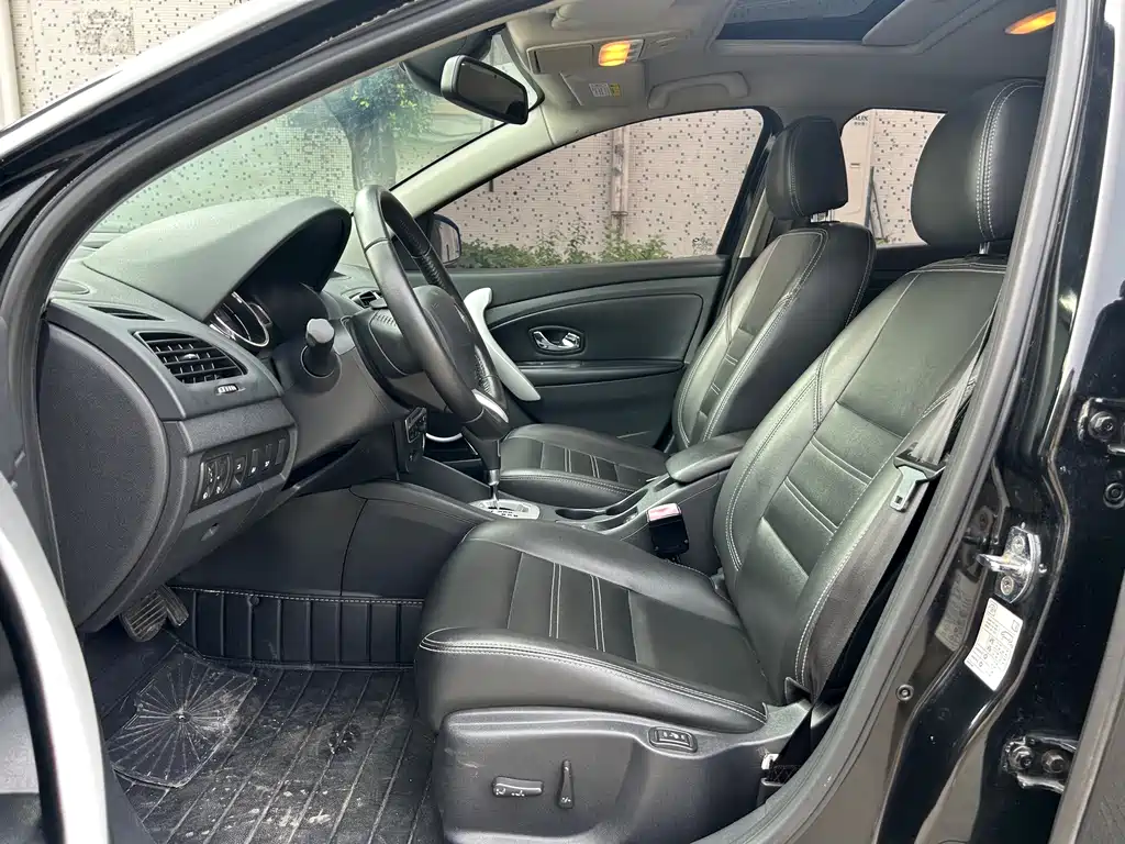 Renault Fluence — миниатюра 14