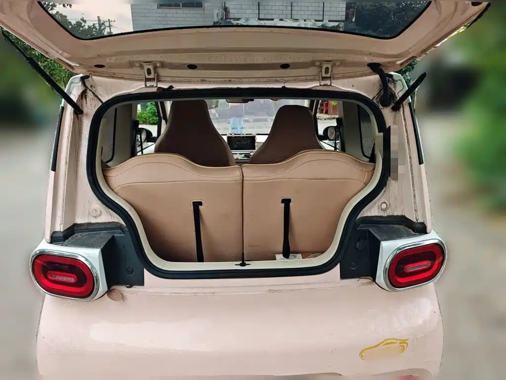Wuling MINIEV — миниатюра 20