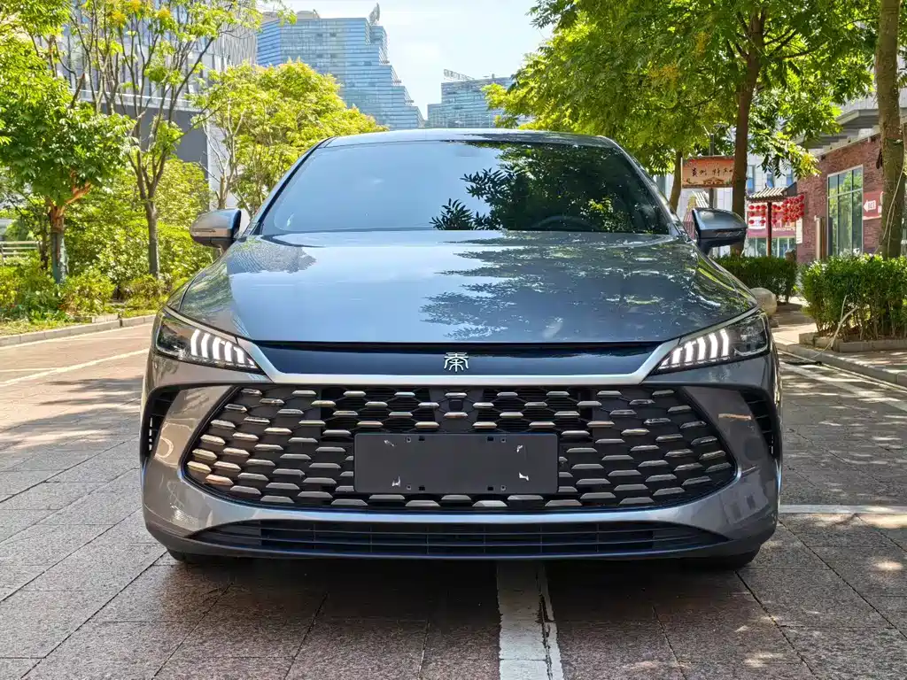 2025 BYD Qin - zdjęcie 1 z 9