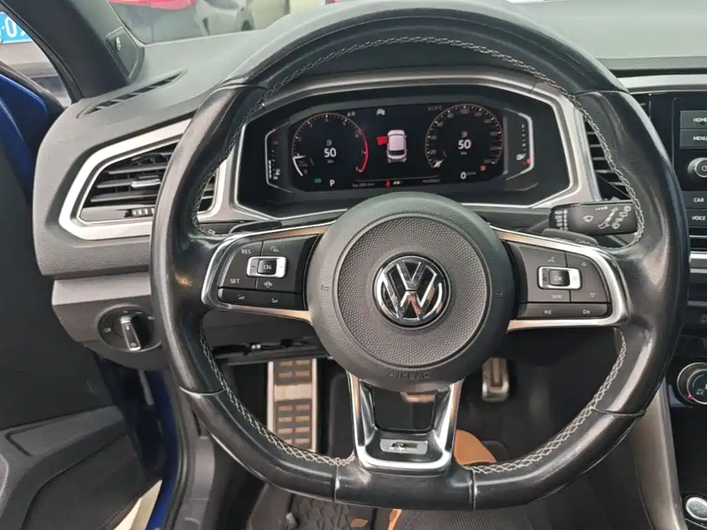 Volkswagen T-Roc — миниатюра 11