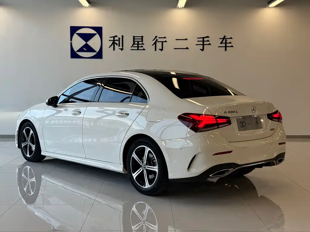 Mercedes-Benz A-Class A 2023 A 200 L Fashion