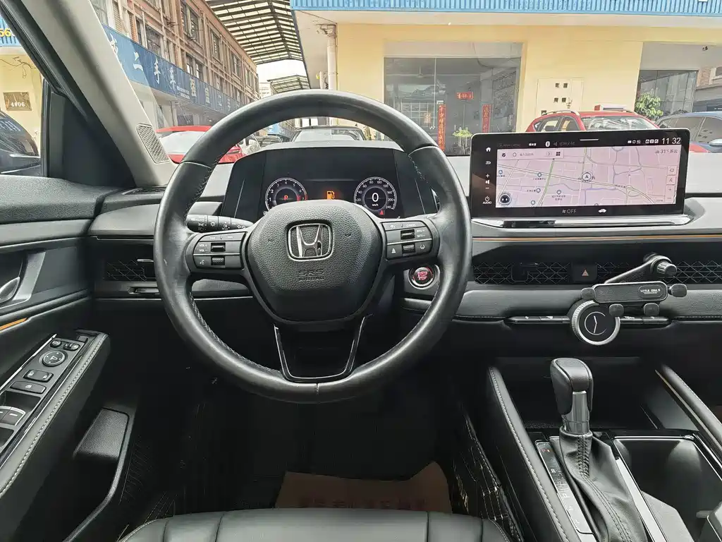Honda Accord — миниатюра 19