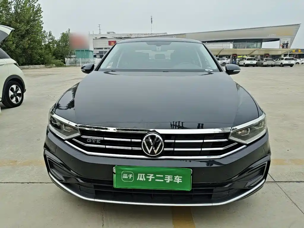 Volkswagen Magotan PHEV — миниатюра 3