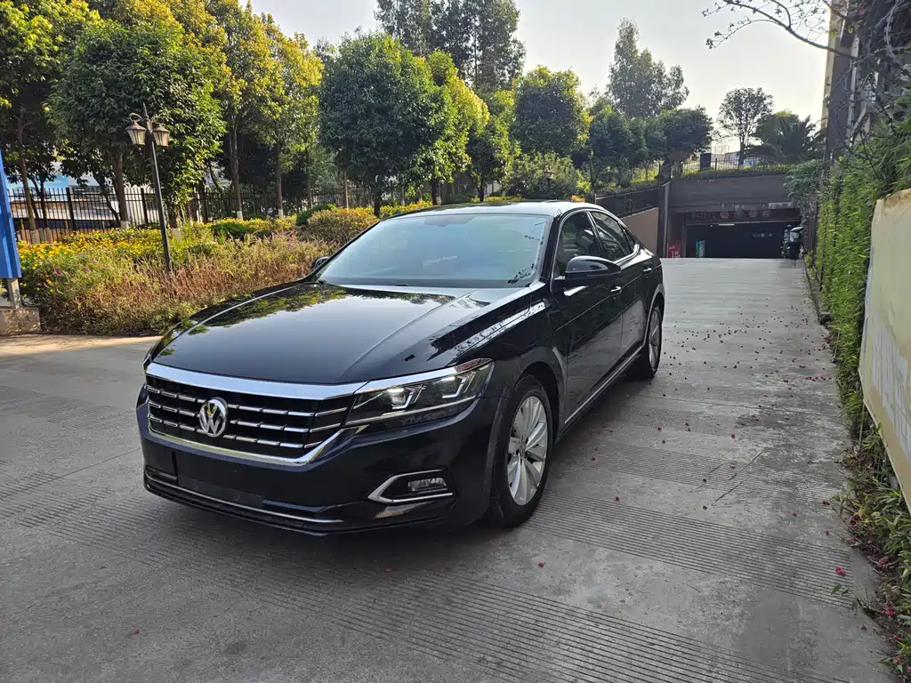 Volkswagen Passat 2021