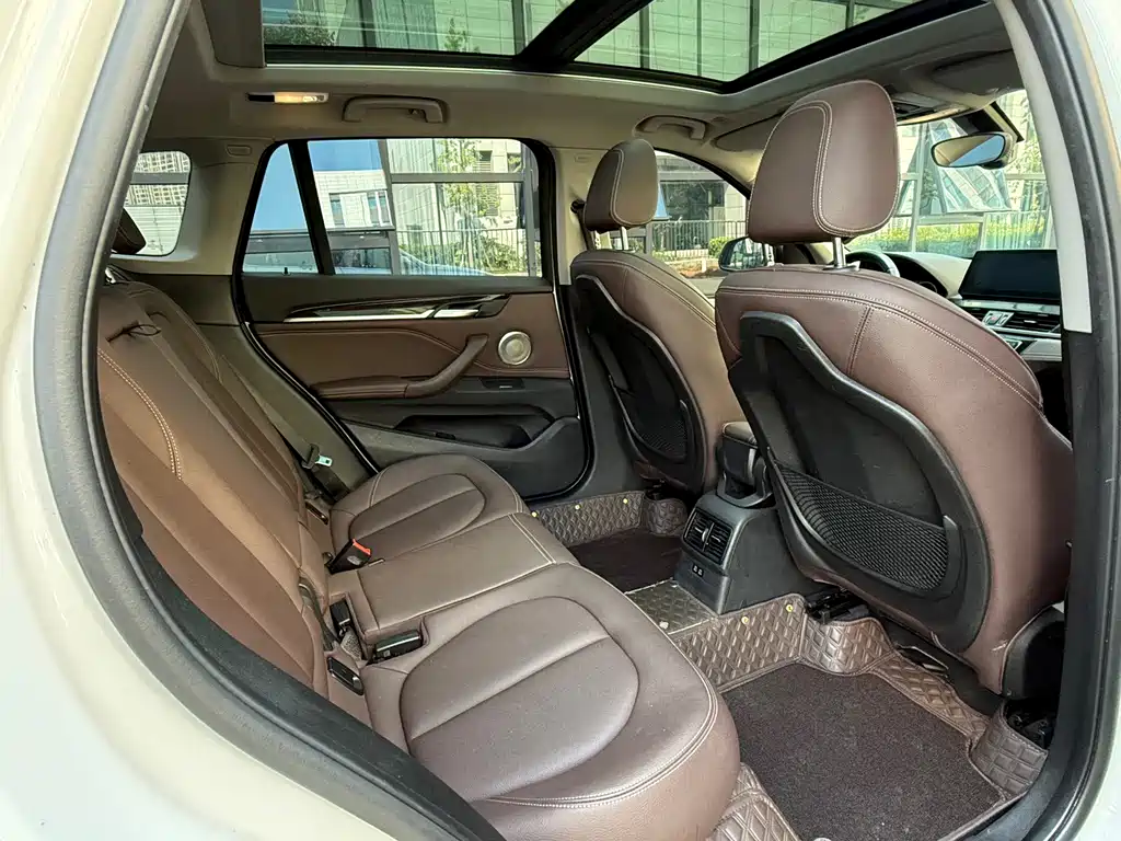 BMW X1 — миниатюра 12