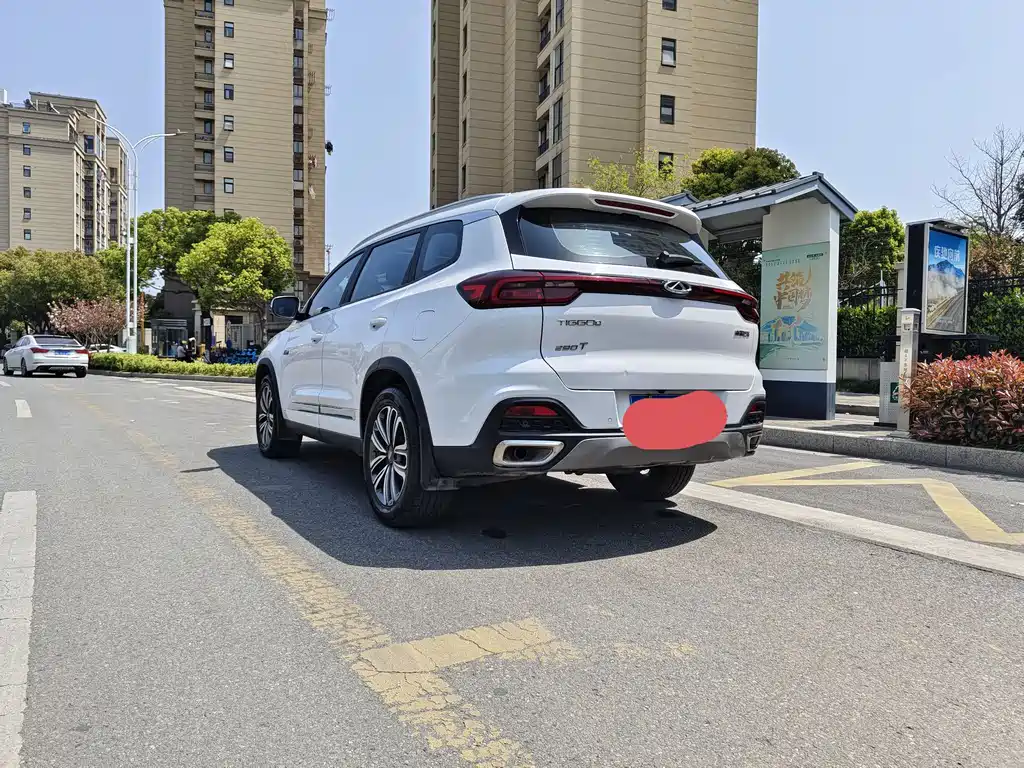 CHERY TIGGO 8