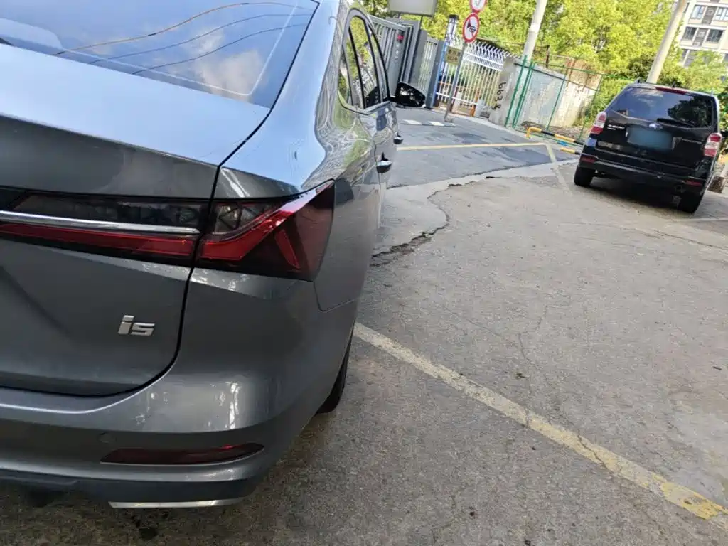 Roewe i5 — миниатюра 13