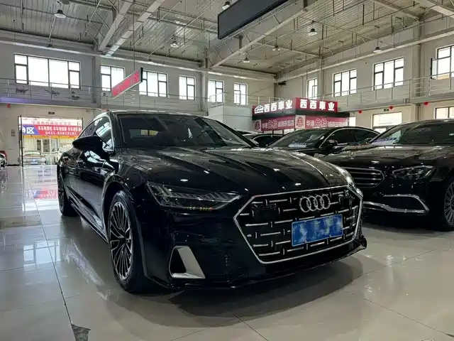Audi A 7 L 2024 45 TFSI Luxury — фото 1