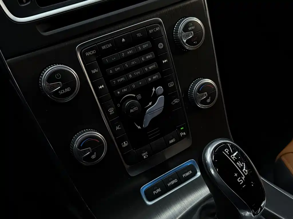 VOLVO S60 PLUG IN HYBRID