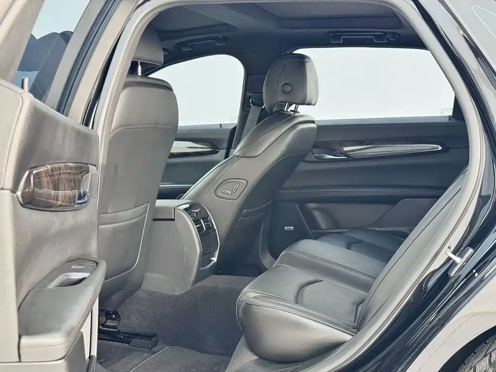 Cadillac CT6 — миниатюра 8