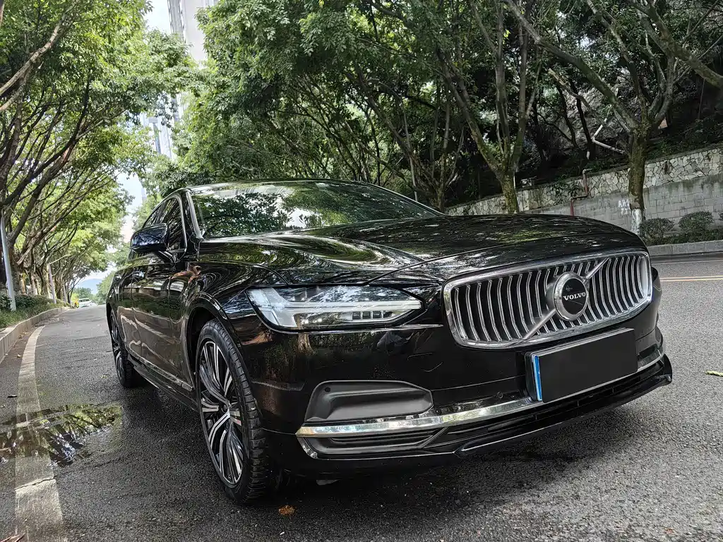 Volvo S90 — миниатюра 3