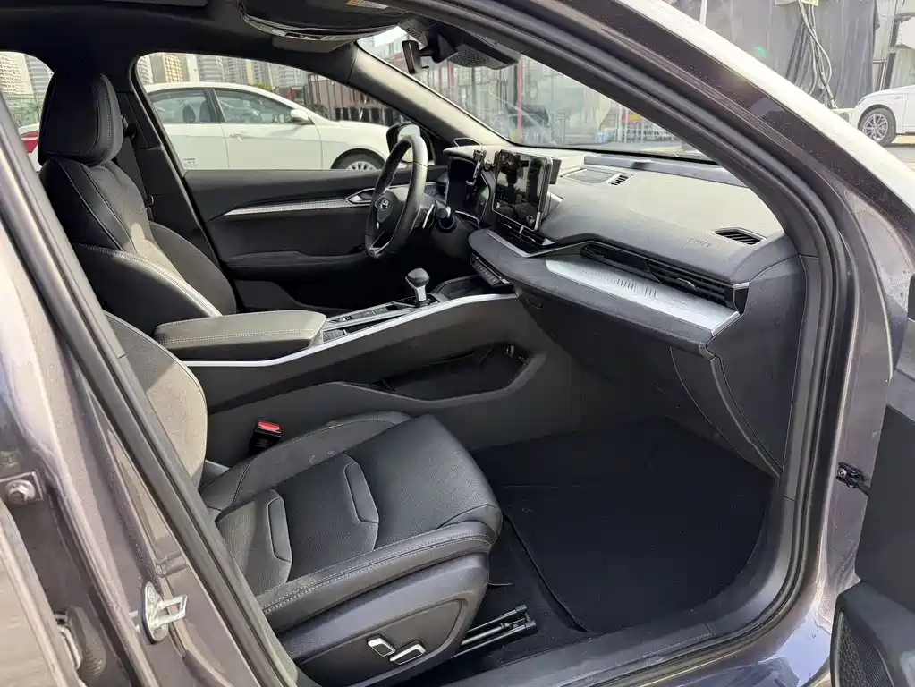 GEELY AUTOMOBILE XINGRUI