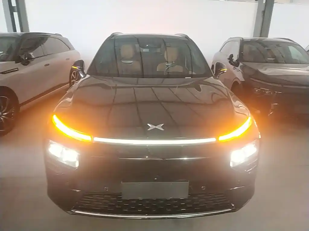 XPeng G9 — миниатюра 3