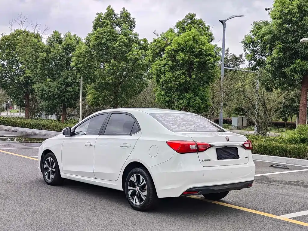 Roewe 360 — миниатюра 5